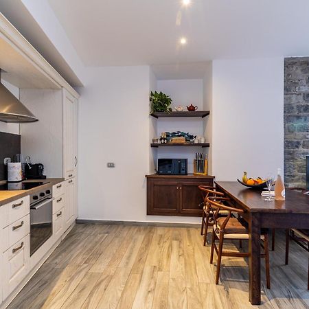 La Corte - Seta Apartment เบลลาโจ ภายนอก รูปภาพ