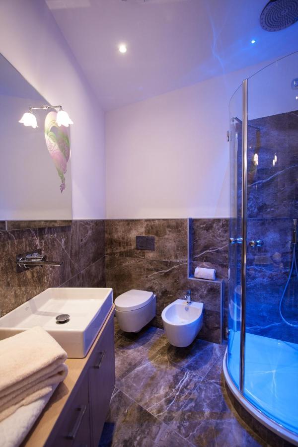 La Corte - Seta Apartment เบลลาโจ ภายนอก รูปภาพ
