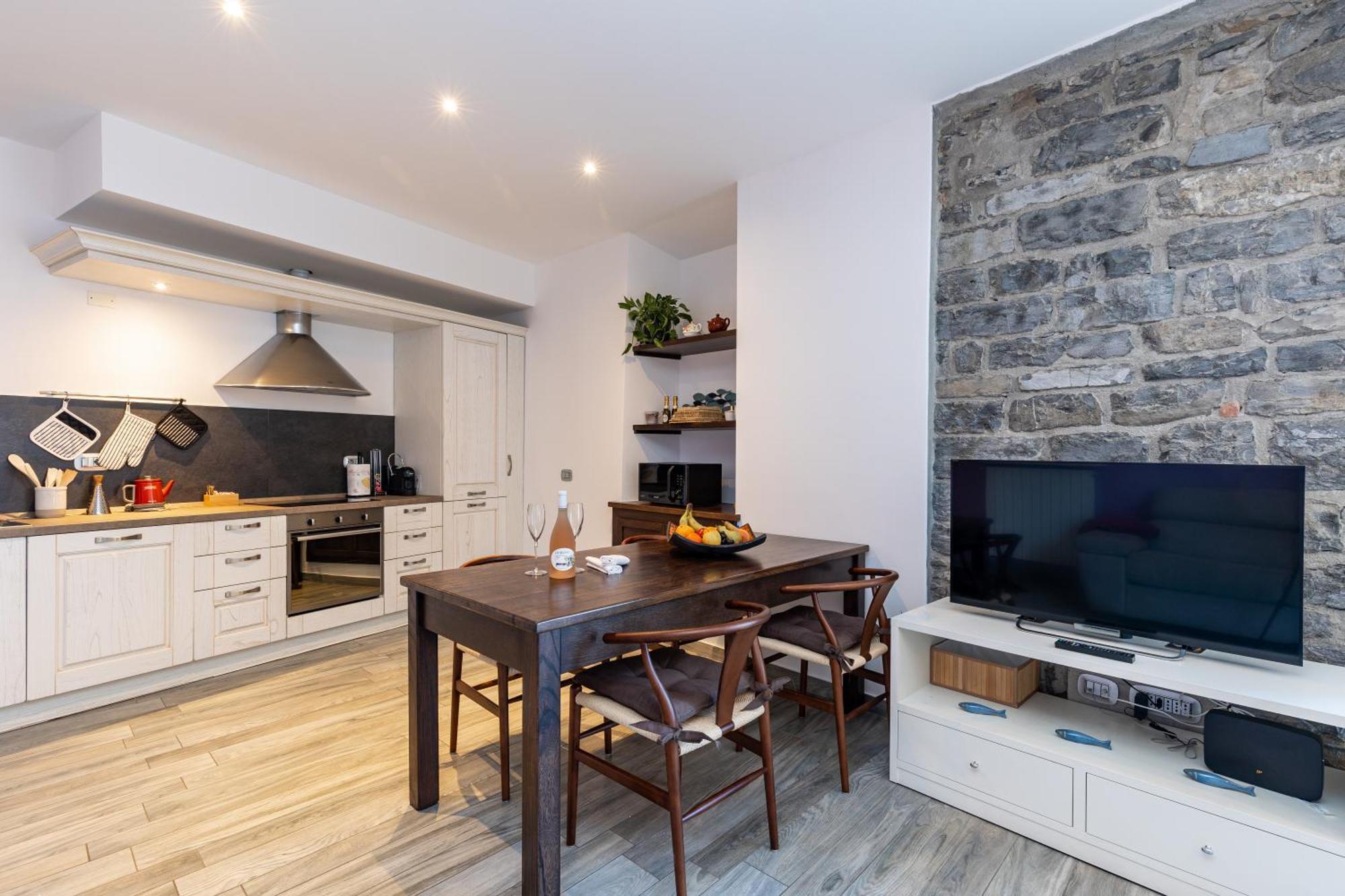 La Corte - Seta Apartment เบลลาโจ ภายนอก รูปภาพ