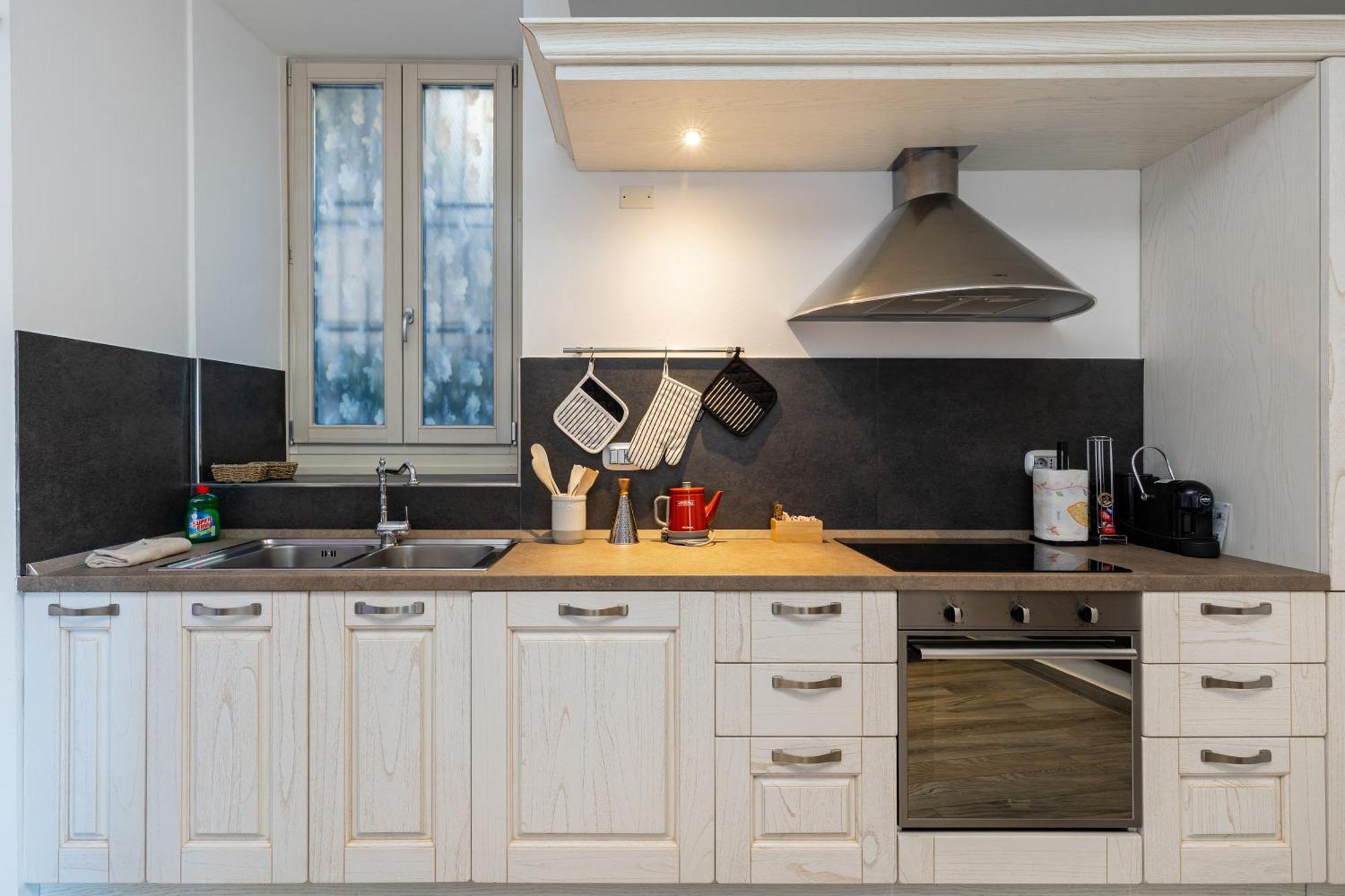 La Corte - Seta Apartment เบลลาโจ ภายนอก รูปภาพ